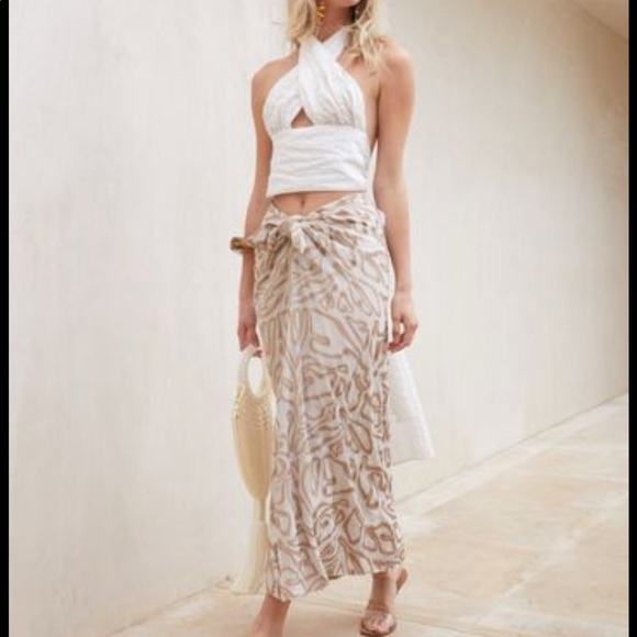 Cult Gaia Brigette Halter - Picture 2 of 10